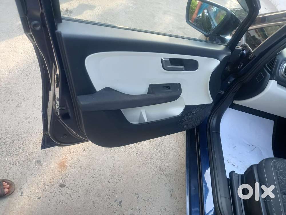 Tata Altroz Xz, 2024, Petrol