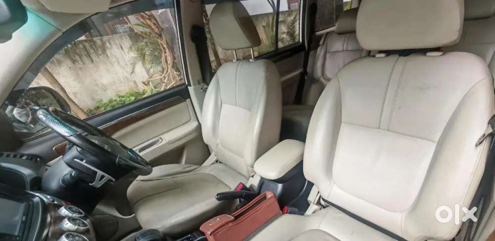Mitsubishi Pajero Sport 2015