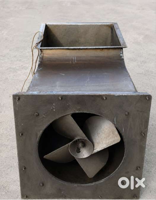 Used Commercial Kitchen Exhaust Chimney with Heavy-Duty Fan