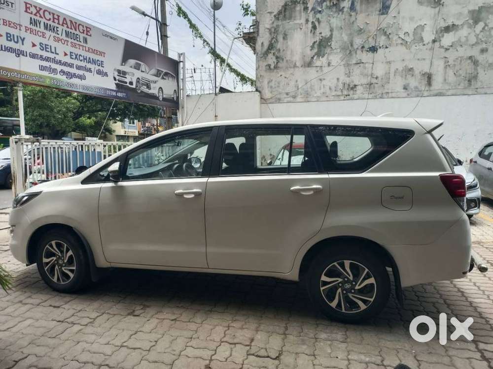 Toyota Innova Crysta 2.4 G Mt, 2022, Diesel