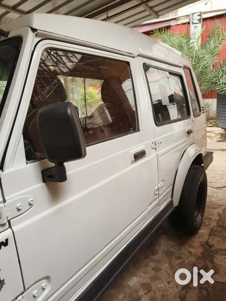 Suzuki Gypsy King,  3 Door, Hardtop