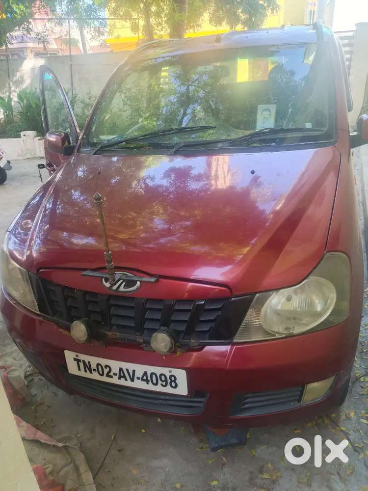 Mahindra Quanto 1.5 C8 2012
