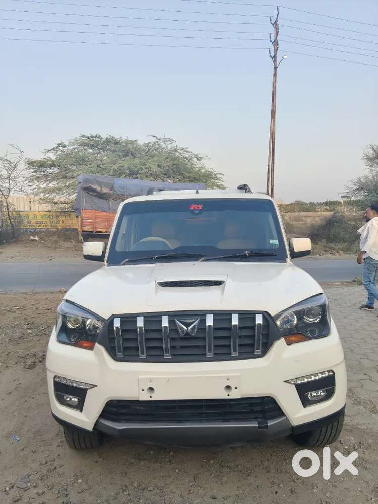 Mahindra Scorpio 2015 S10 2nd Owner