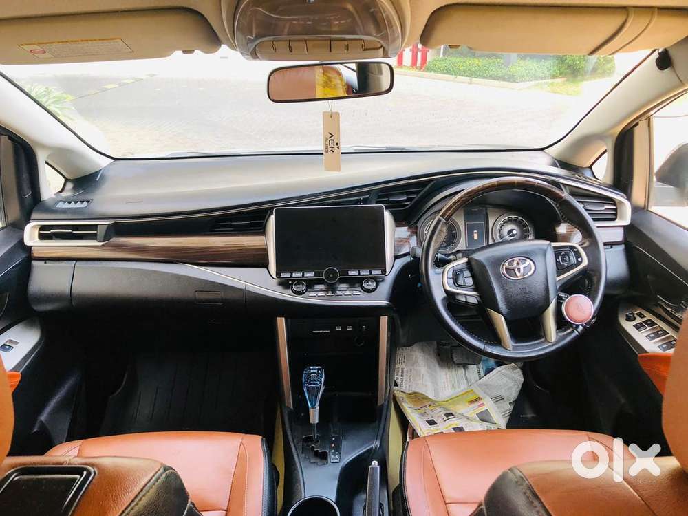 Toyota Innova Crysta