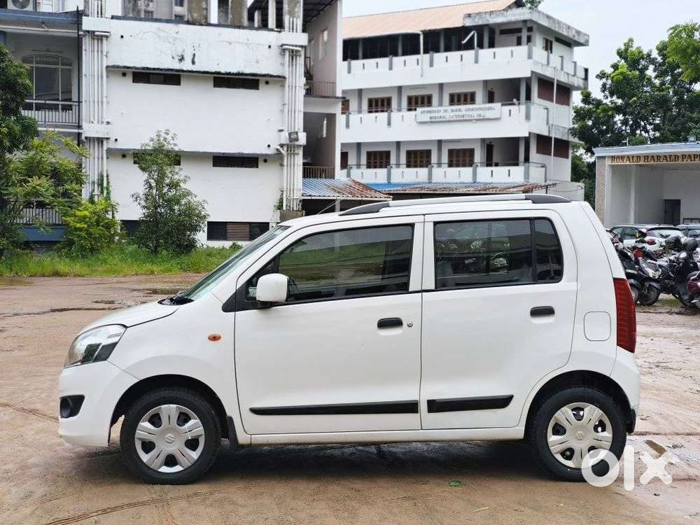 Maruti Suzuki Wagon R Vxi Amt Opt, 2016, Petrol