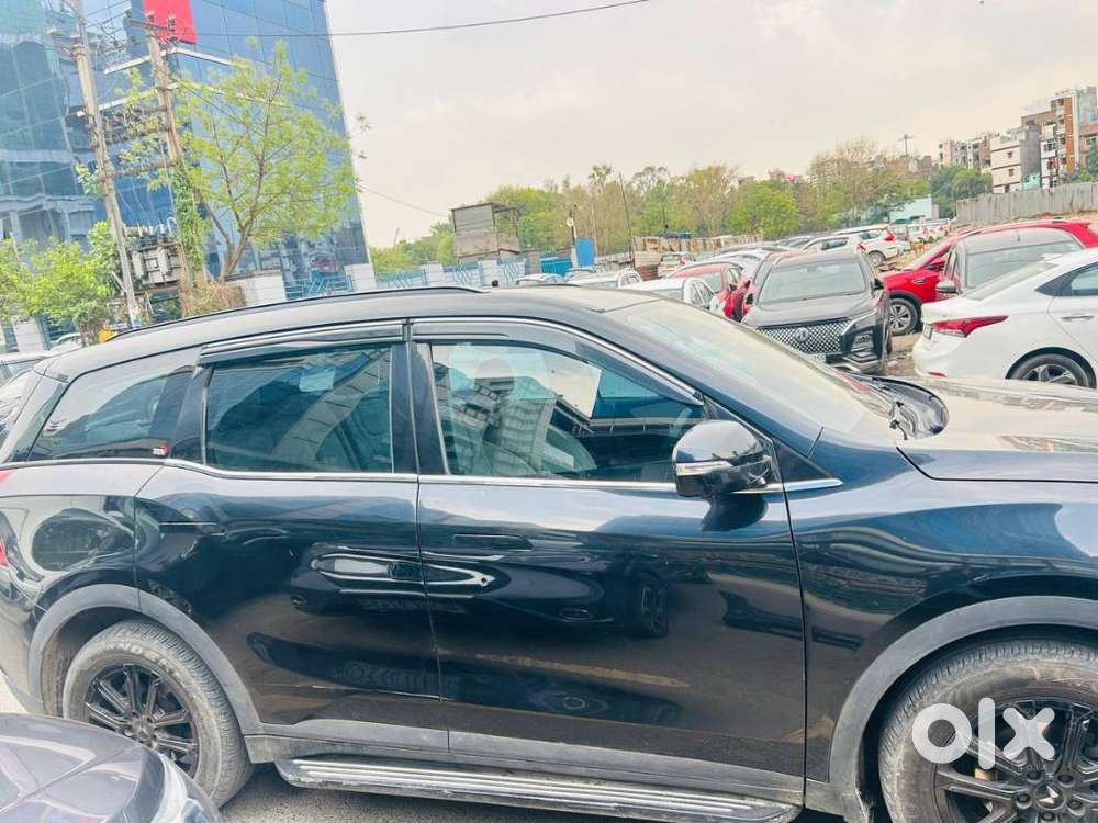 Mahindra Xuv700 Ax7 Luxury Pack Awd, 2024, Petrol