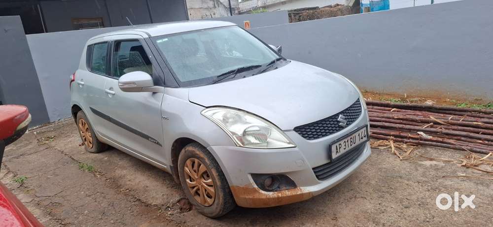 Maruti Suzuki Swift Dzire Amt Vdi, 2010, Diesel