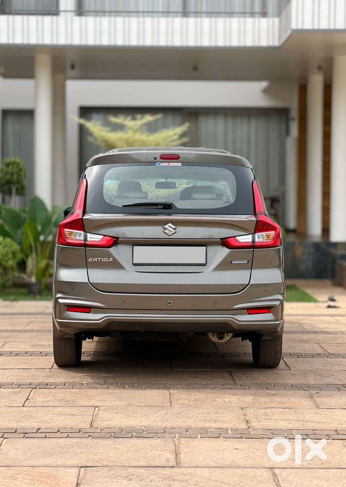 Maruti Suzuki Ertiga Zxi At, 2022, Petrol