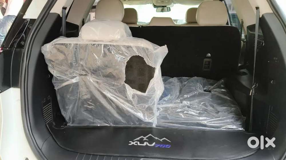 Mahindra Xuv700 2026 Diesel Well Maintained