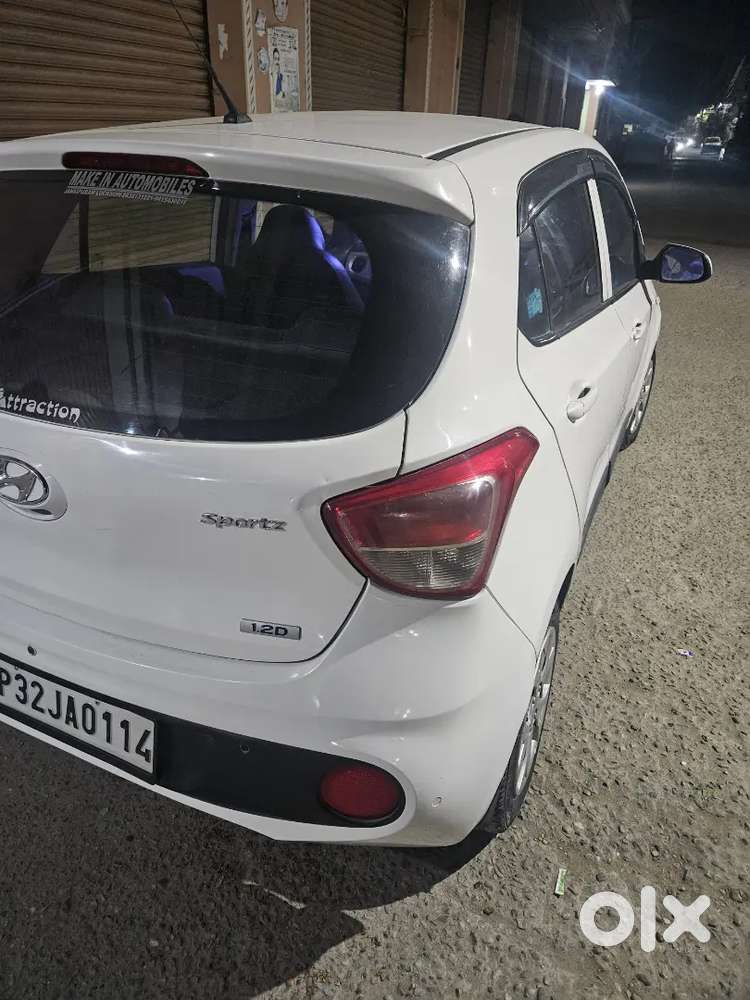 Hyundai Grand I10 2017 Diesel Manual Second Owner