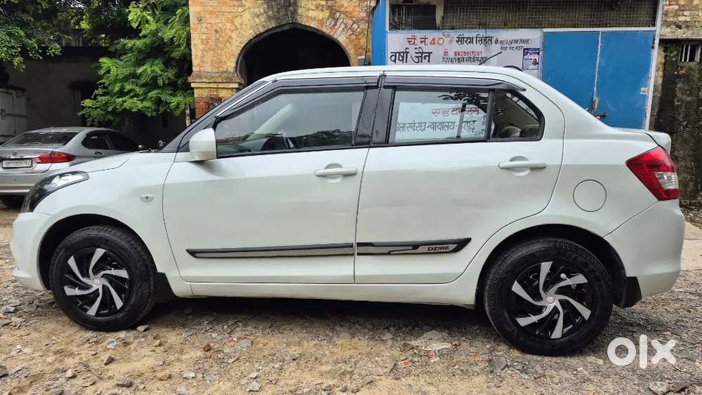 Maruti Suzuki Dzire 2017 Cng & Hybrids 85000 Km Driven