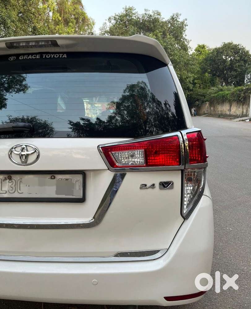 Toyota Innova Crysta 2.4 V, 2017, Diesel
