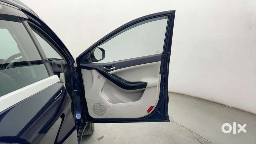 Tata Nexon Xz Plus Luxs, 2023, Petrol