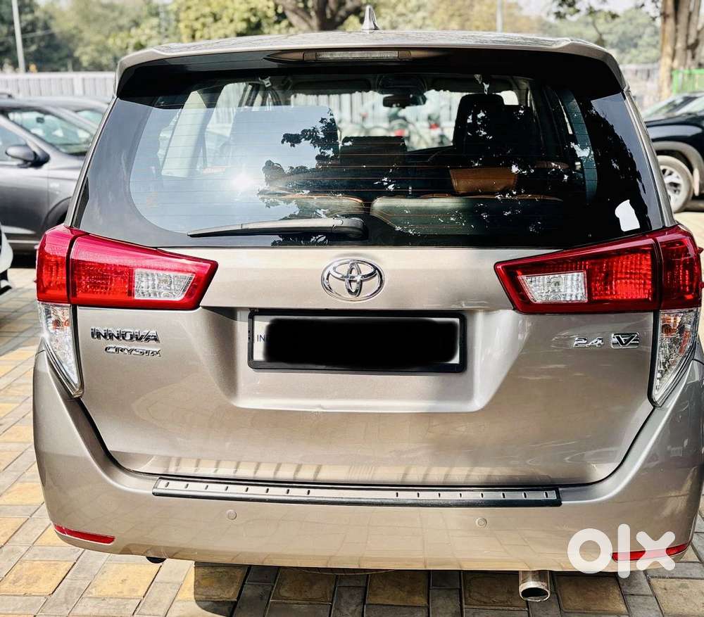 Toyota Innova Crysta 2.4 V 7 Str, 2018, Diesel