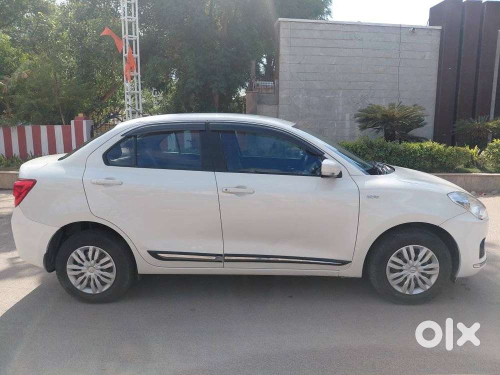 Maruti Suzuki Swift Dzire Amt Vdi, 2017, Diesel