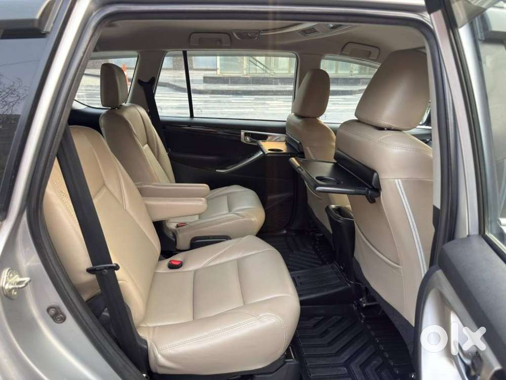 Toyota Innova Crysta 2.4 Vx Mt, 2017, Diesel