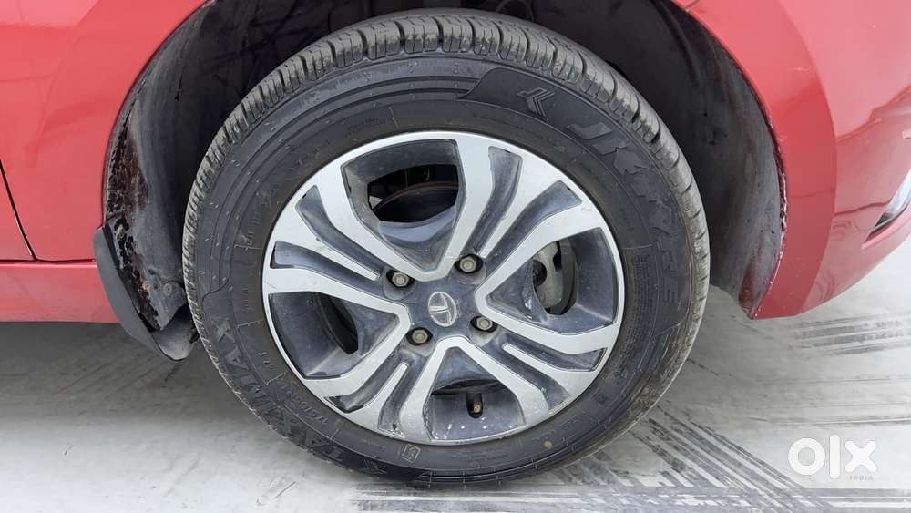 Tata Tiago Xza, 2019, Petrol