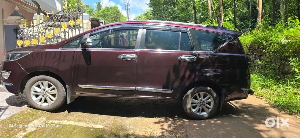 Toyota Innova Crysta 2017
