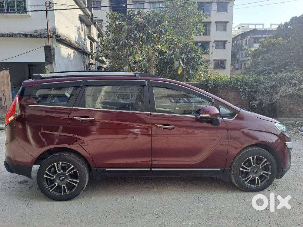 Mahindra Marazzo M8, 2018, Diesel