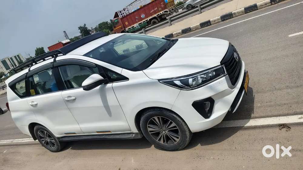 Toyota Innova Crysta 2022 Diesel 93000 Km Driven Urgent Sell