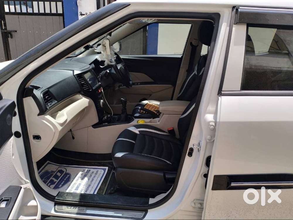 2024 Mahindra Xuv300 W4 Turbo Petrol (single Owner)
