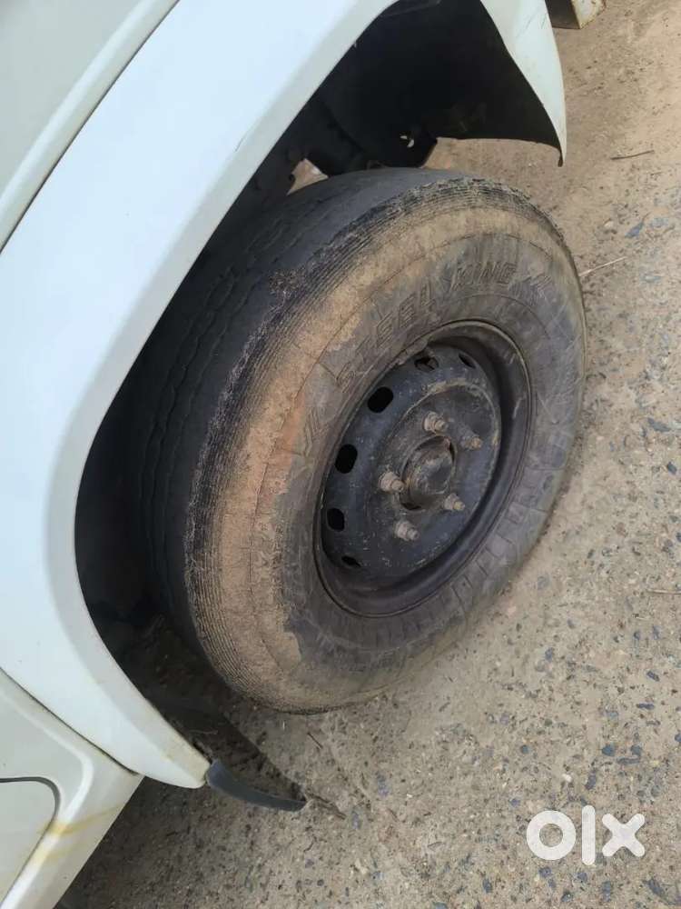 Mahindra Bolero Pik-up October 2024 1.7hd