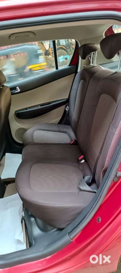 Hyundai I20 Sportz At 1.4, 2013, Petrol