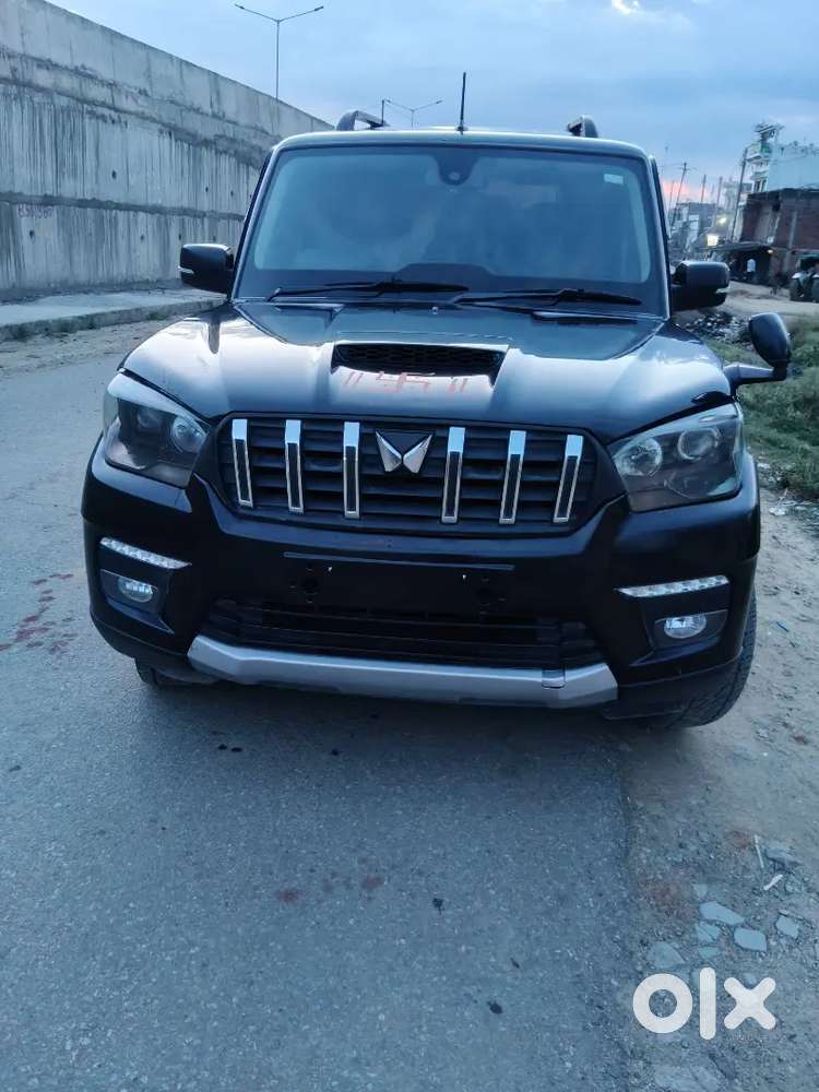 Mahindra Scorpio 2022 Diesel Manual 72900 Km