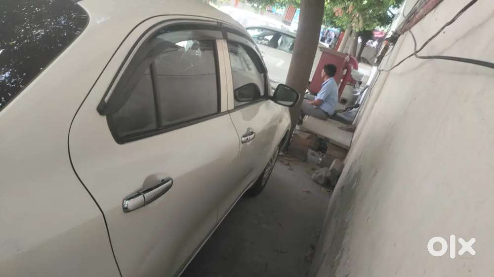 Maruti Suzuki Tours Commercial Car Hi One Time Tax Jama Hi