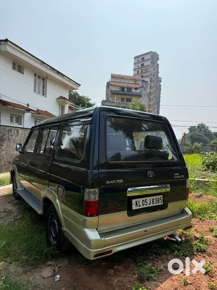 Toyota Qualis 2000 Diesel 325000 Km Driven