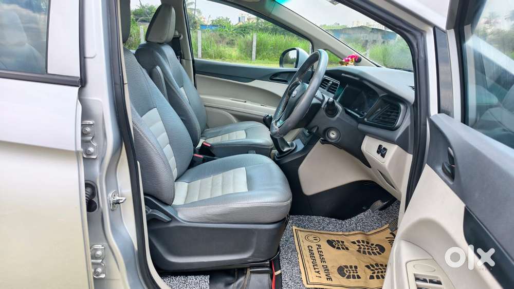 Mahindra Marazzo M2, 2019, Diesel