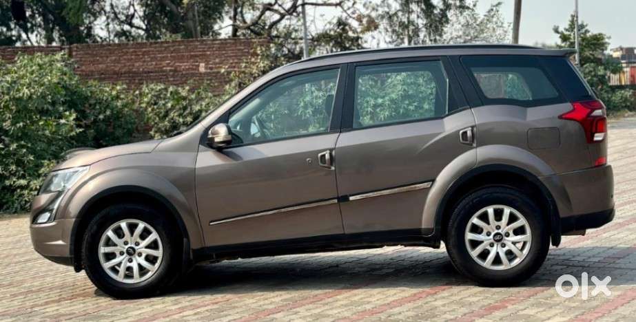 Mahindra Xuv500 W9, 2020
