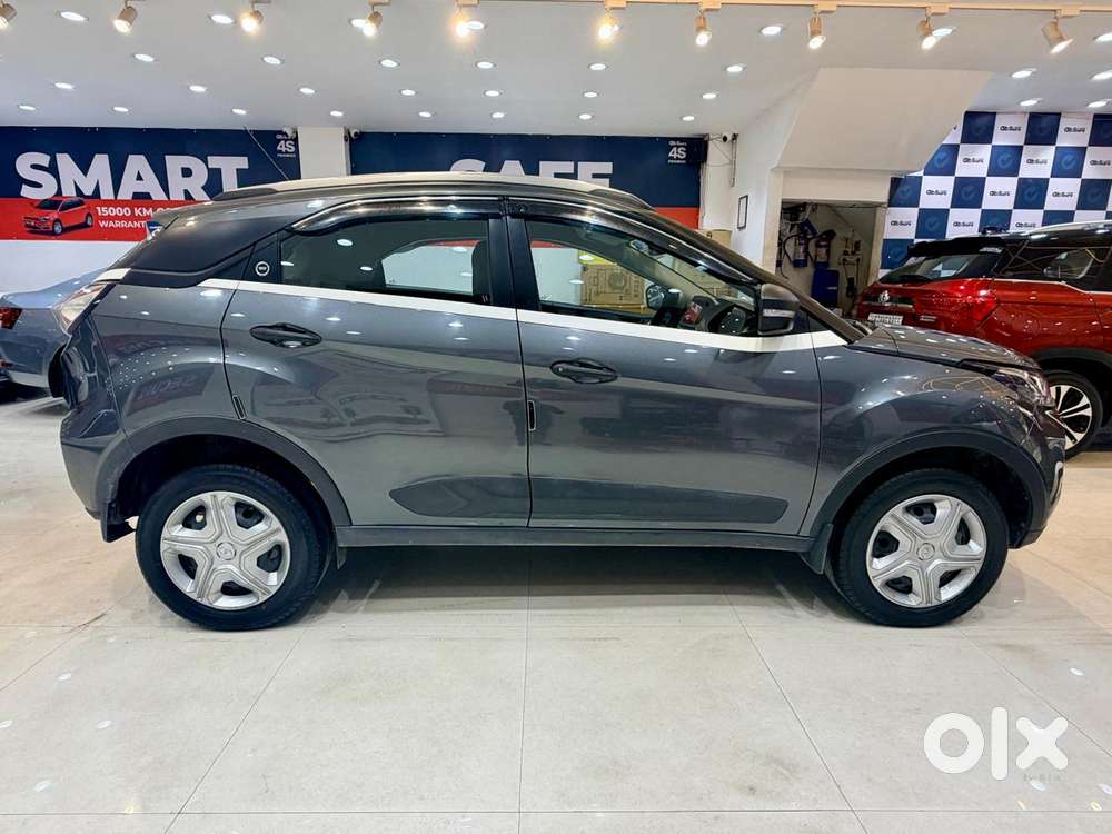 Tata Nexon 1.2 Revotron Xma Amt (s), 2023, Petrol