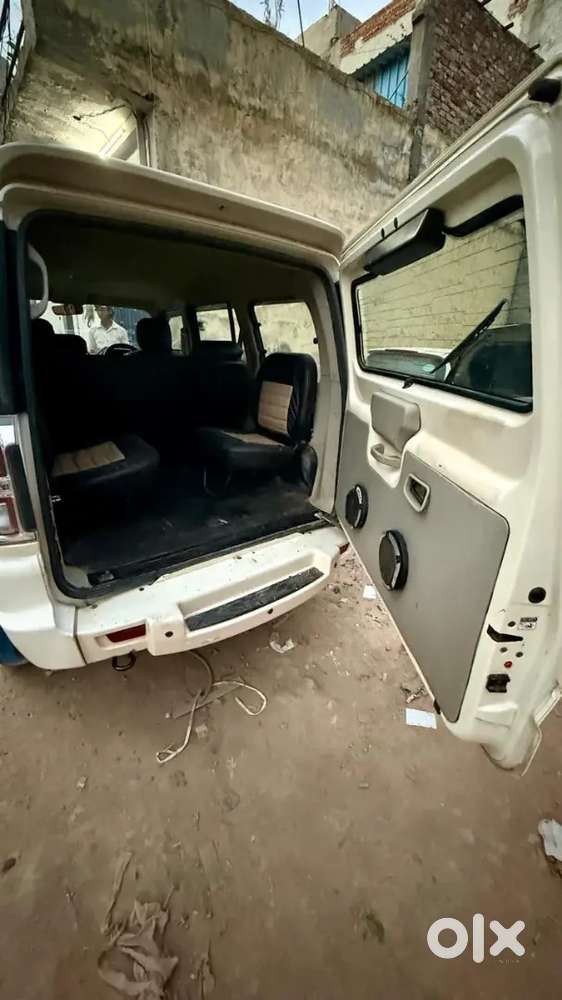 Mahindra Scorpio S6 Plus Hybrid 2017