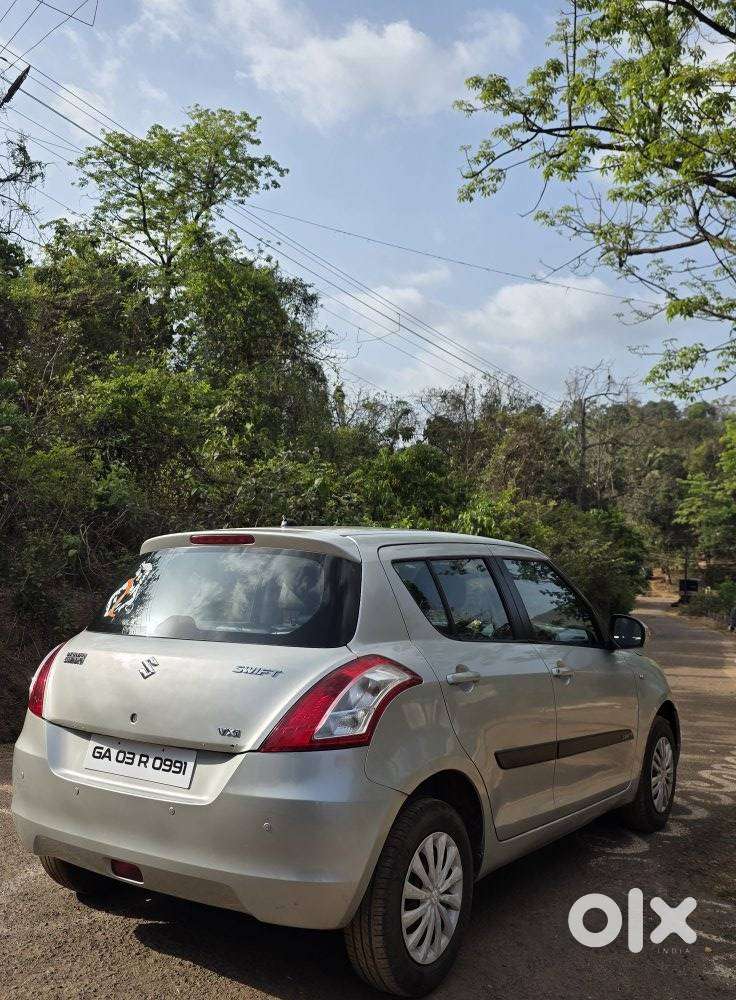 Maruti Suzuki Swift Vxi 1.2 Abs Bs-iv, 2015, Petrol