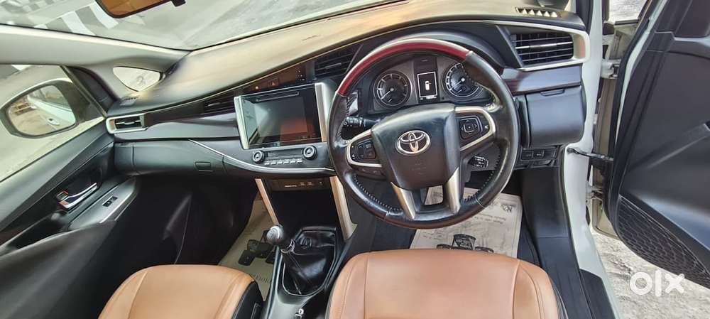 Toyota Innova Crysta 2.4 V, 2020