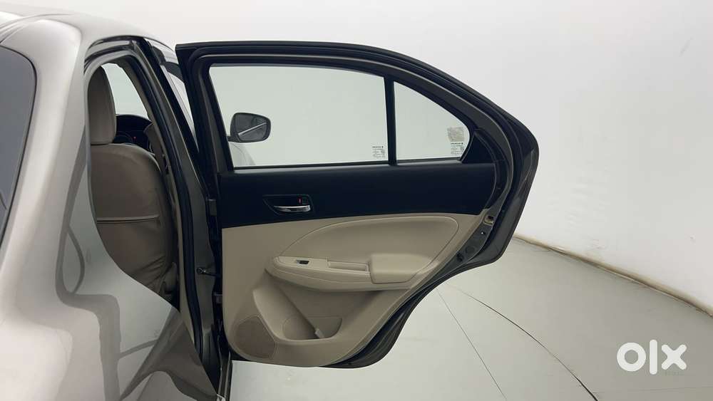 Maruti Suzuki Dzire 1.2 Vxi, 2023, Petrol