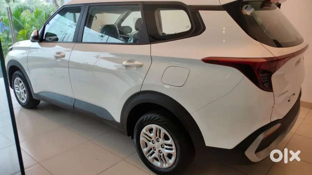 Kia Carens Prestige 7 Str 2024 / Petrol_e20 Compatible Bs-vi