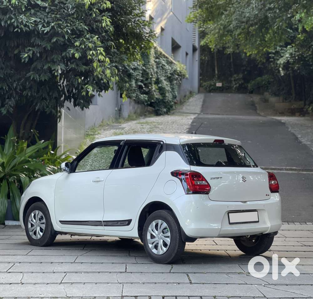 Maruti Suzuki Swift Vxi Abs Bsiv, 2023, Petrol