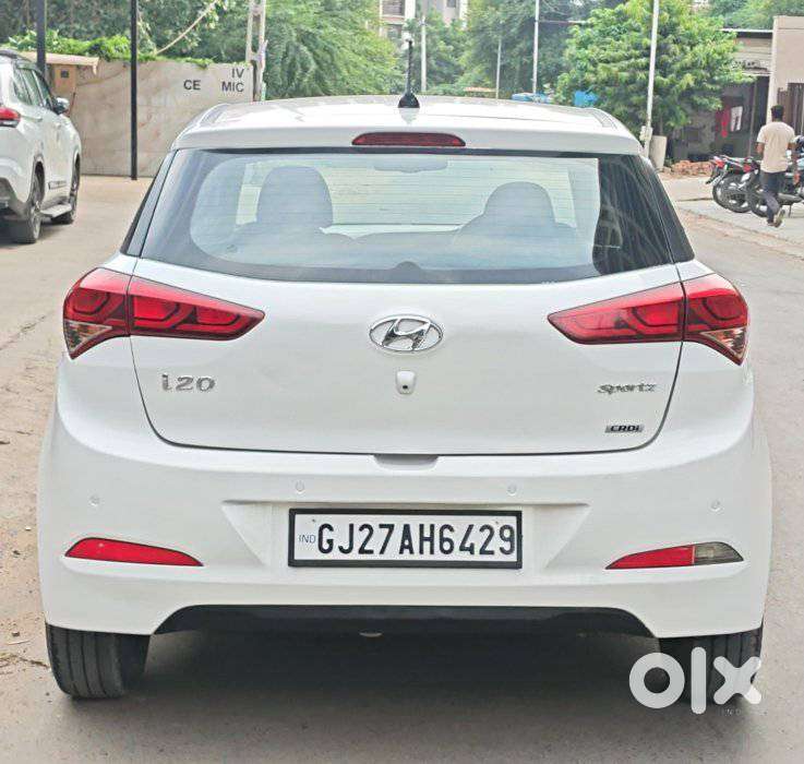 Hyundai Elite I20 1.4 Sportz (o) Crdi, 2015, Diesel