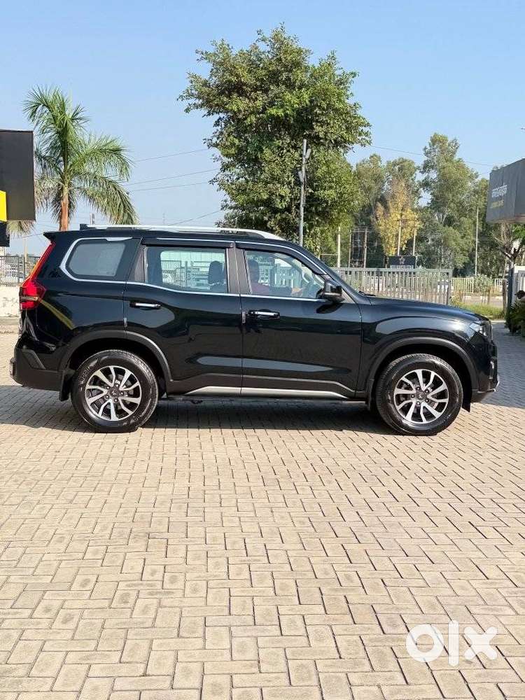 Mahindra Scorpio N Z8 Diesel At 2wd 7 Str, 2023, Diesel