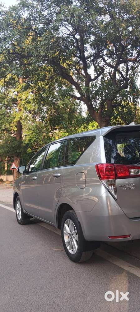 Toyota Innova Crysta 2.4 G Mt, 2017, Diesel
