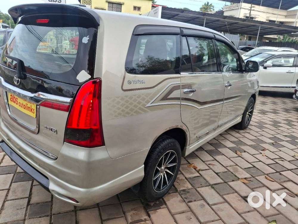 Toyota Innova 2.5 Gx 7 Seater Bs Iv, 2014, Diesel