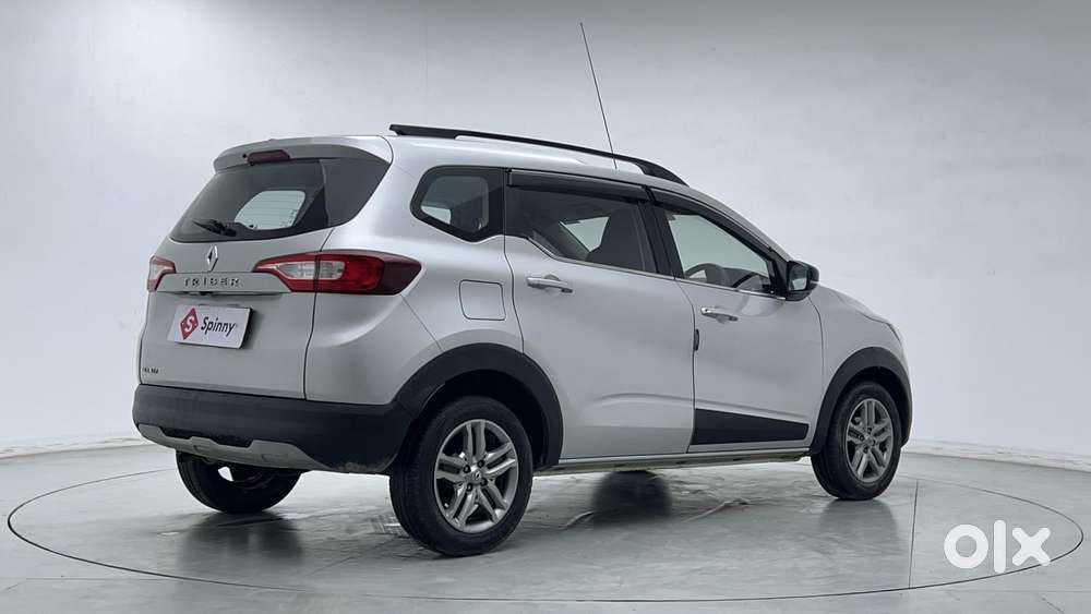 Renault Triber Rxz, 2022, Petrol