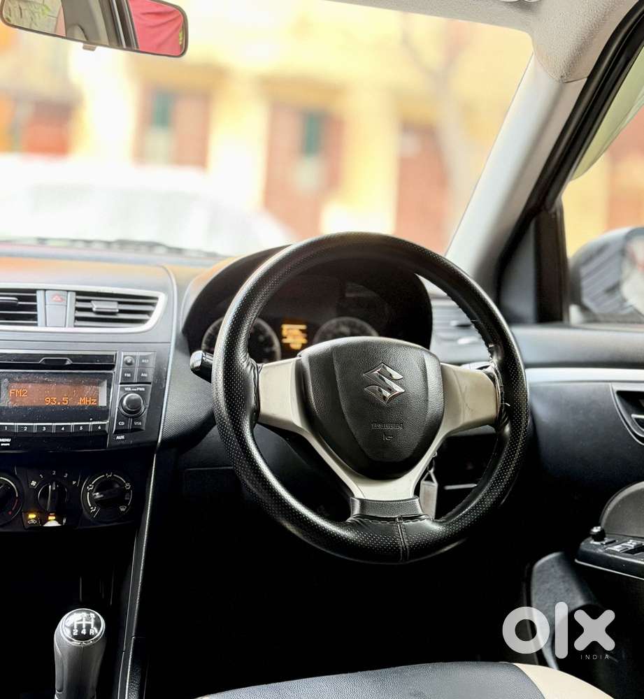 Maruti Suzuki Swift Vxi Optional, 2017, Petrol