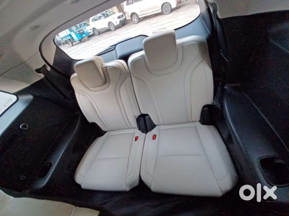 Mahindra Xuv700 2.2 Ax 7 Diesel At Luxury Pack Str, 2022, Diesel