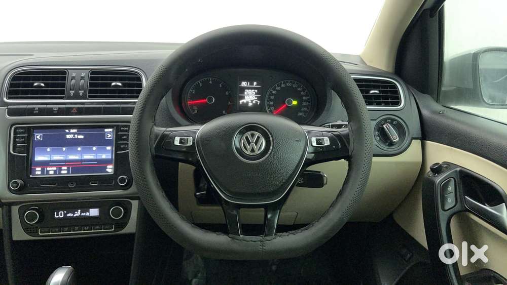Volkswagen Vento 1.6 Highline, 2022, Petrol