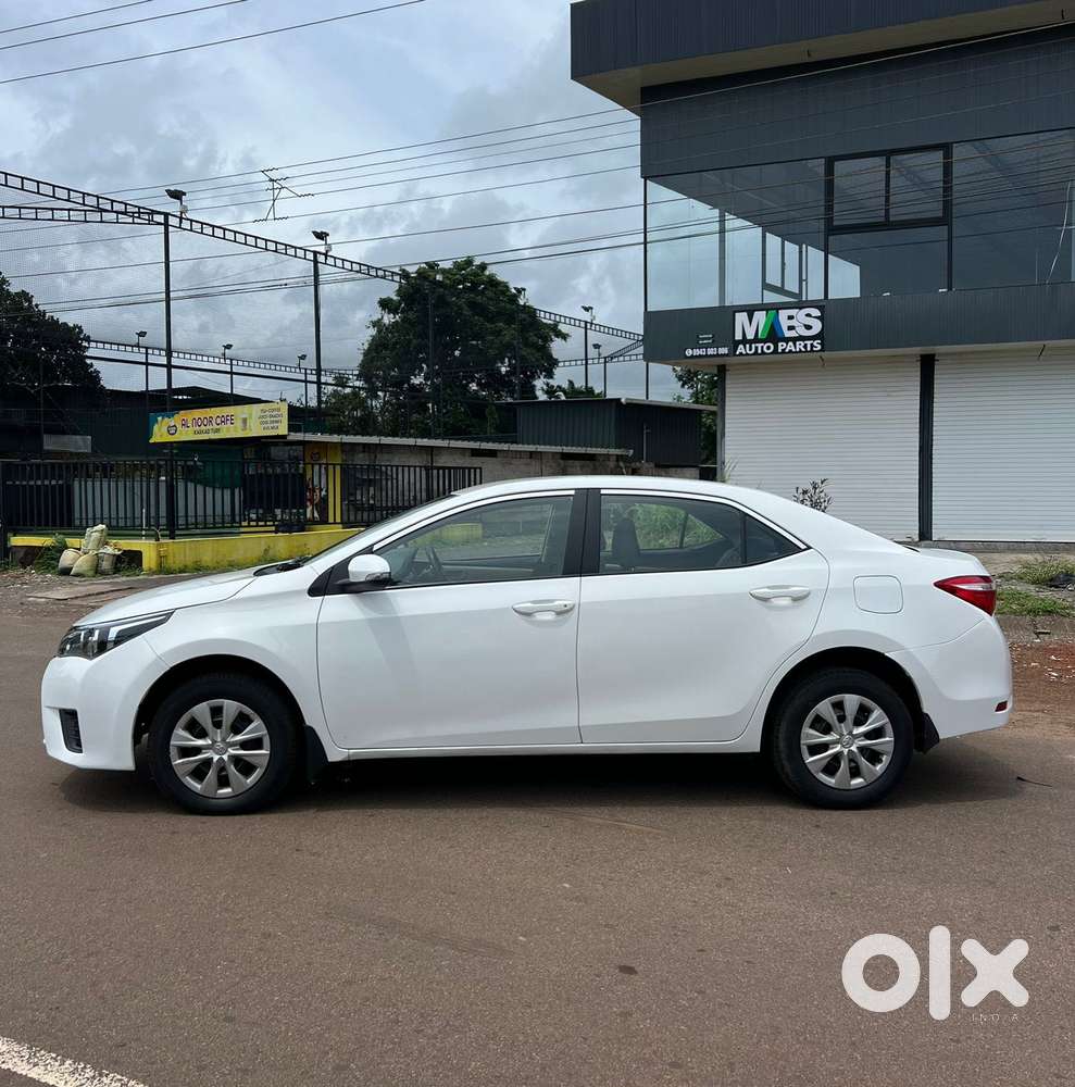 Toyota Corolla Altis 1.8 J, 2016, Diesel
