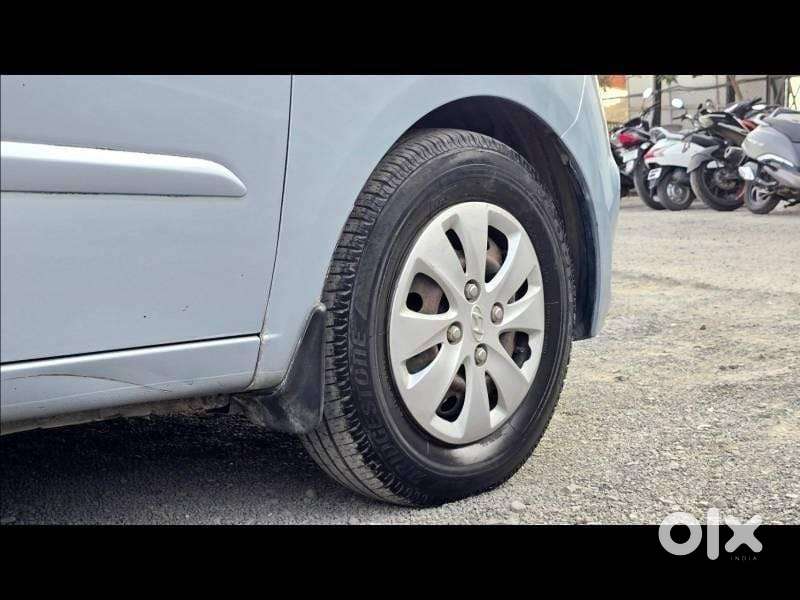 Hyundai I10 Asta Sunroof At, 2011, Petrol