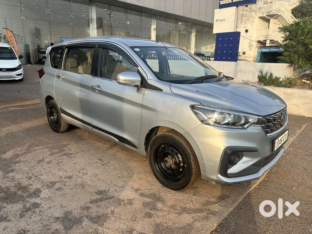 Maruti Suzuki Ertiga 1.5 Vxi, 2022, Petrol